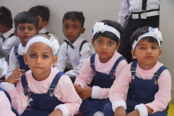 kg-graduation-14 kg-graduation-14