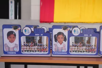 kg-graduation-5 kg-graduation-5