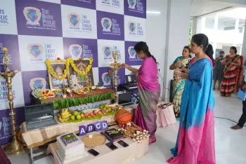 Ayudha-Poojai-Tops-School-16